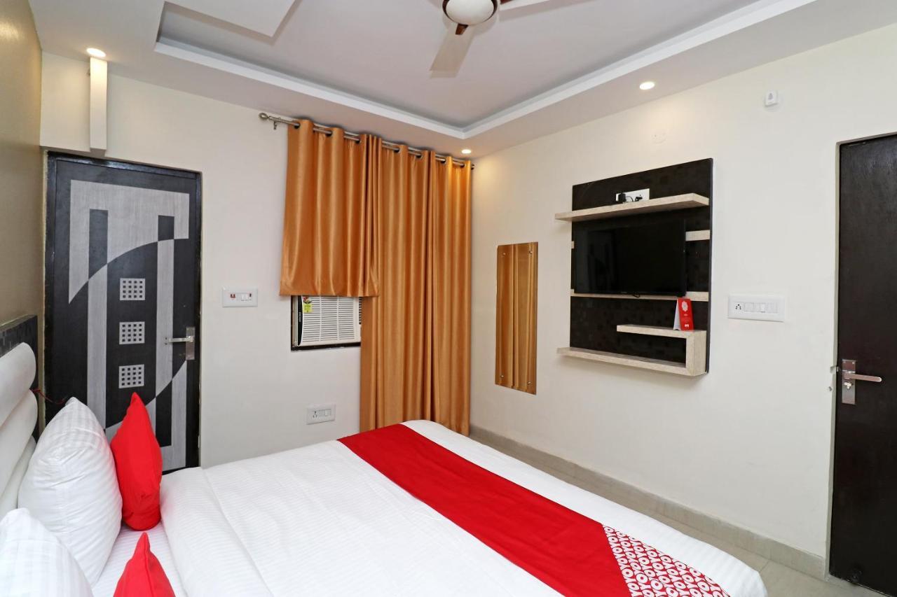 Oyo 25130 Hotel Royal Inn New Delhi Exterior photo